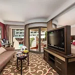 Cornelia Diamond Golf & 5*