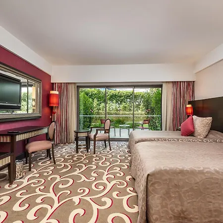 Cornelia Diamond Golf & 5*