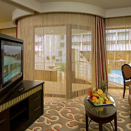 Üdülőközpont Cornelia Diamond Golf &