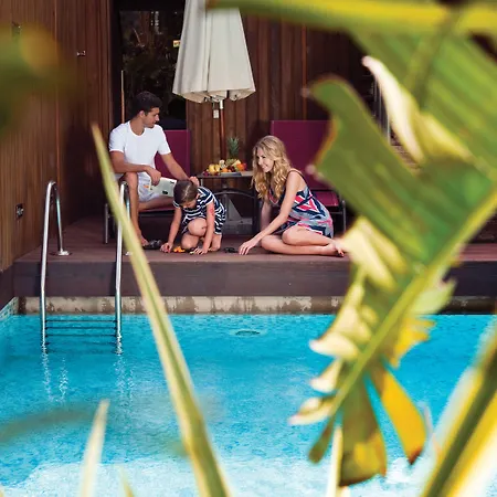 Complex Cornelia Diamond Golf & 5*