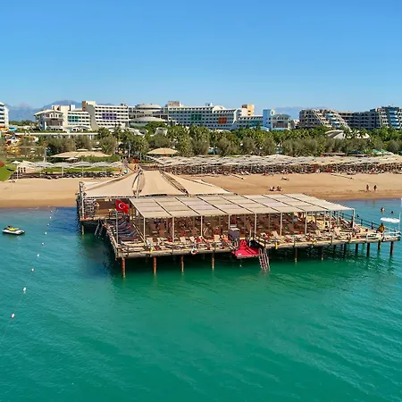 Cornelia Diamond Golf & 5*