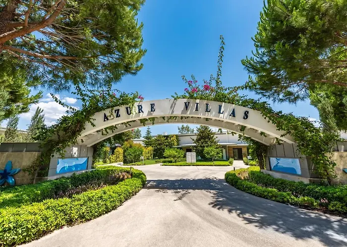 Cornelia Diamond Golf & Μπέλεκ