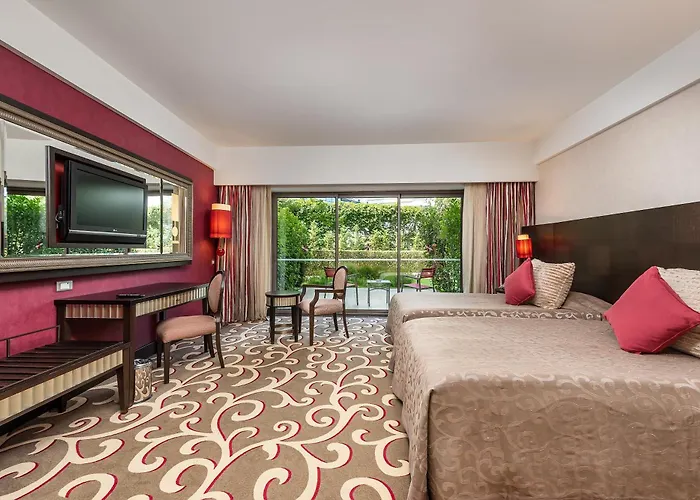 Cornelia Diamond Golf & 5*