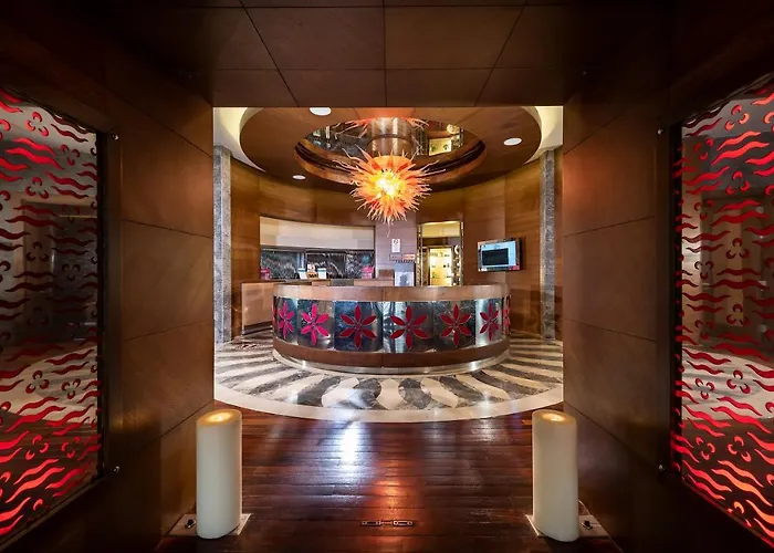 Cornelia Diamond Golf & Μπέλεκ