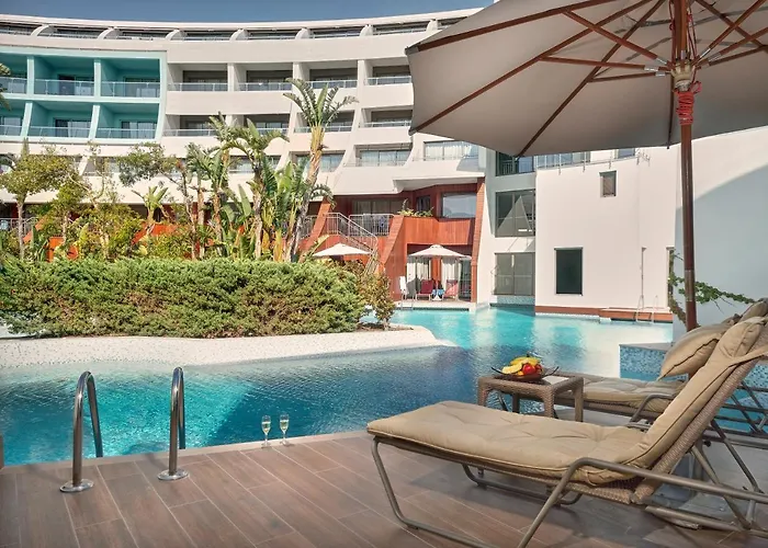 Cornelia Diamond Golf & 5* 베렉