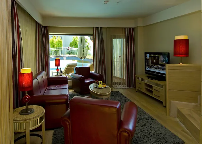 Cornelia Diamond Golf & 5*
