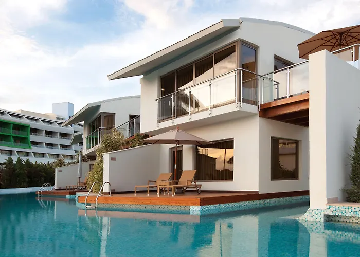 리조트 Cornelia Diamond Golf & 베렉